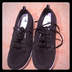 New balance walking shoes